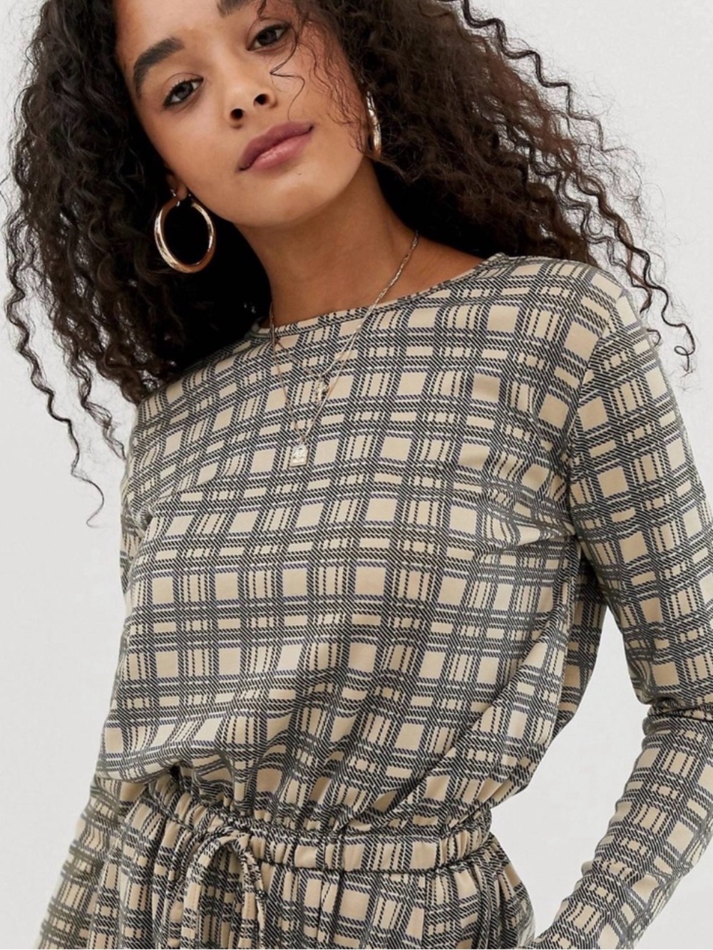 ASOS ~ Romper ~ Beige & Gray ~ Large Plaid ~ Long-Sleeve ~ Elastic Tie Waist - Picture 2 of 4